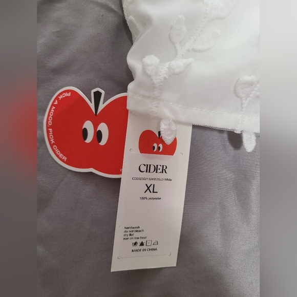 Cider XL white dress - Picture 4 of 5